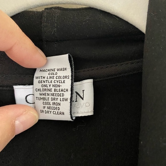 Carmen Marc Valvo (CMV) Open Front Black Blazer - Picture 4 of 9